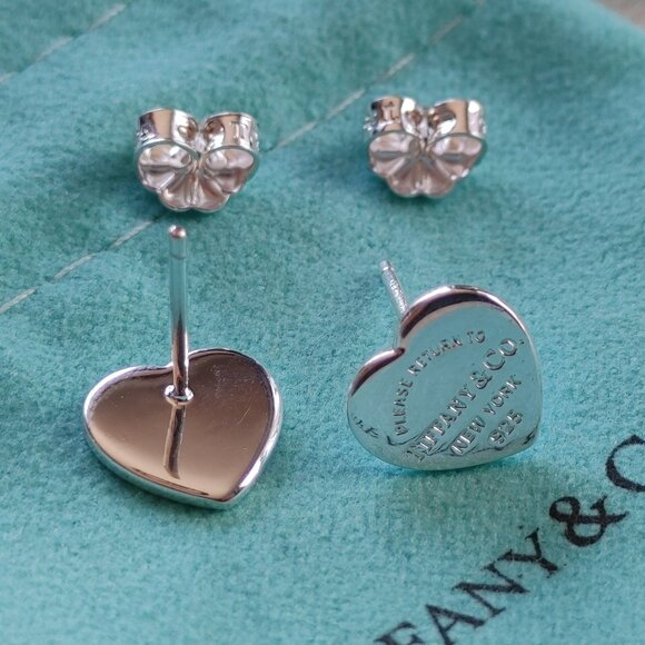 Tiffany & Co "Return to Tiffany" 925 Sterling silver earring 1.9gr (New) - Picture 4 of 7